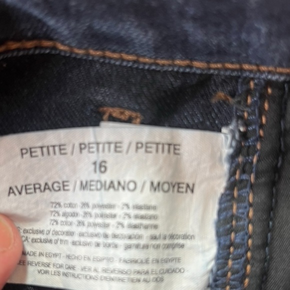 Gloria Vanderbilt Amanda  Classic
Jeans Tapered Leg Hartford Super
Stretch - Picture 4 of 6